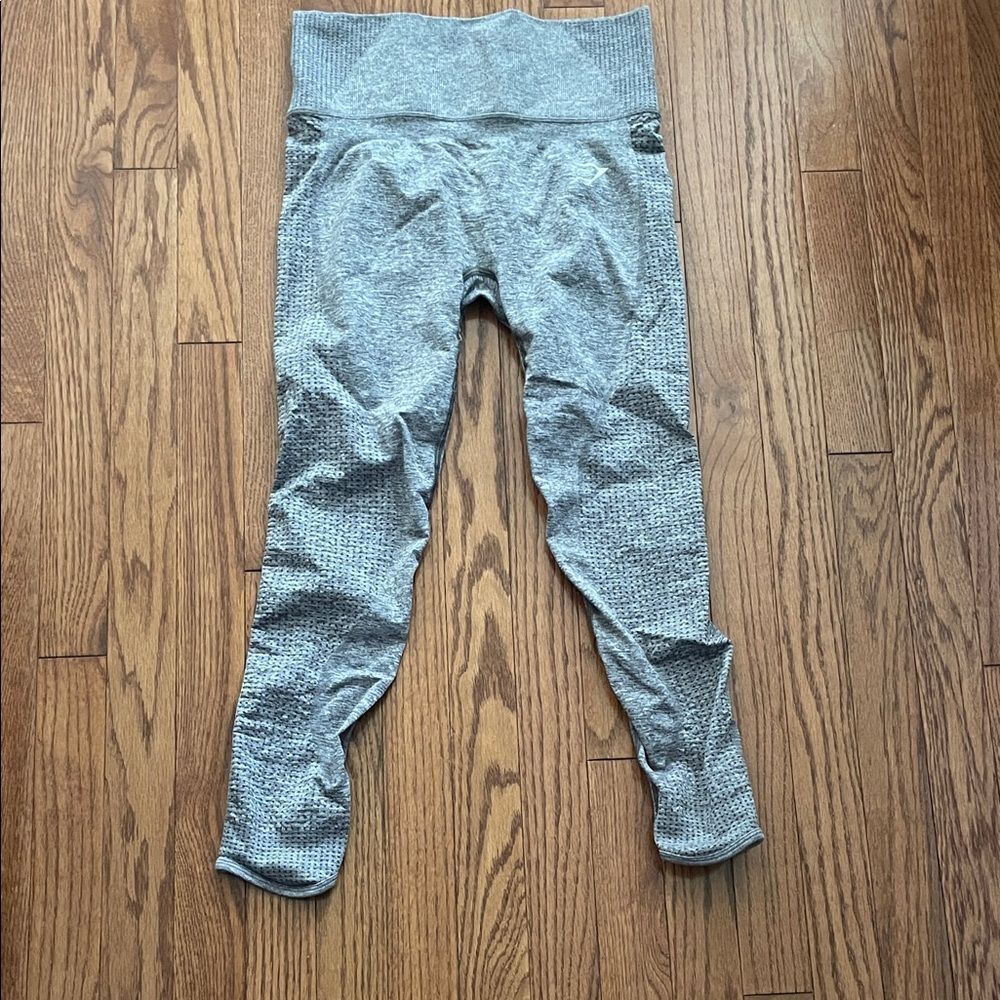 Gymshark Gray Cropped Compression Leggings